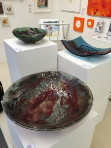Beautiful textured glass bowls by Eryka Isaak